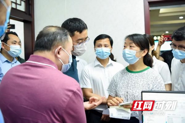 平阳最新医保套现24小时微信方法分析(最方便真实的平阳医保卡提现套取微信方法)